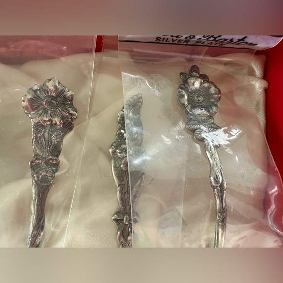 Vintage Reed & Barton 5-Piece Silverplate Serving Set Floral Harlequin Pattern - Picture 8 of 17